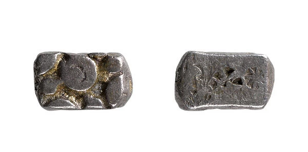 Both sides of a Silver half karshapana, Avanti (India), Madhya Pradesh, 3rd century BC