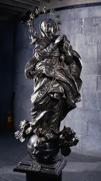 Framed Print : Silver statue of Immaculate Conception, Treasury of St Lawrence (San Lorenzo) Cathedral, Genoa, Italian goldsmith art, 18th century