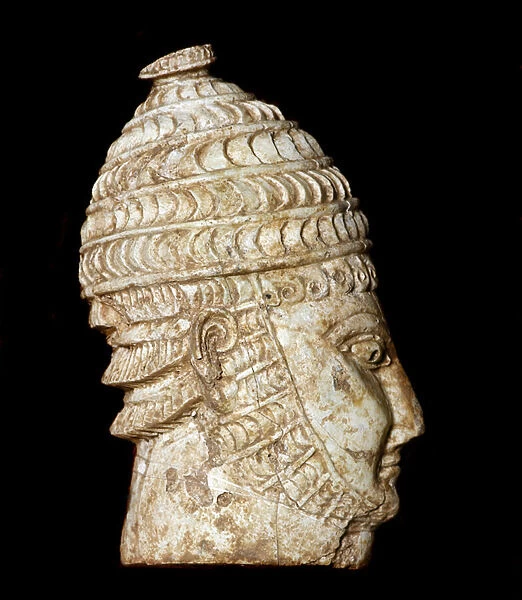 Small warriors head from tomb III. 14-13th century BC (ivory)