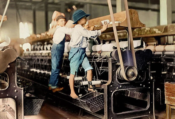 Spindle boys in Georgia cotton mill c. 1909 (coloured photo)