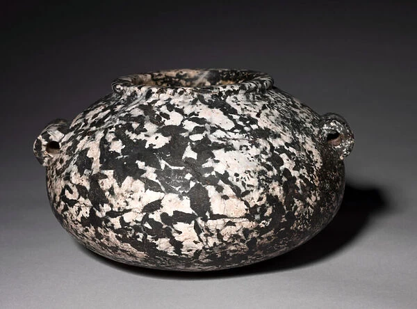 Squat Jar with Lug Handles, Early Dynastic Period, 1st to 3rd Dynasty