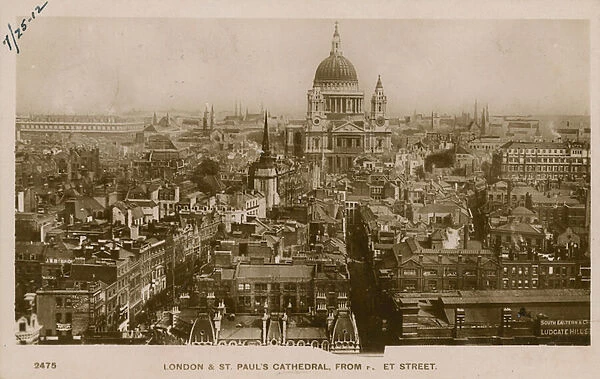 St Pauls Cathedral, London, from Fleet Street (photo)