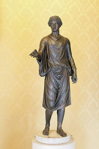 Statue of a Camillus (young cult officiant), also known as the 'Zingara' ('Gipsy') (bronze)