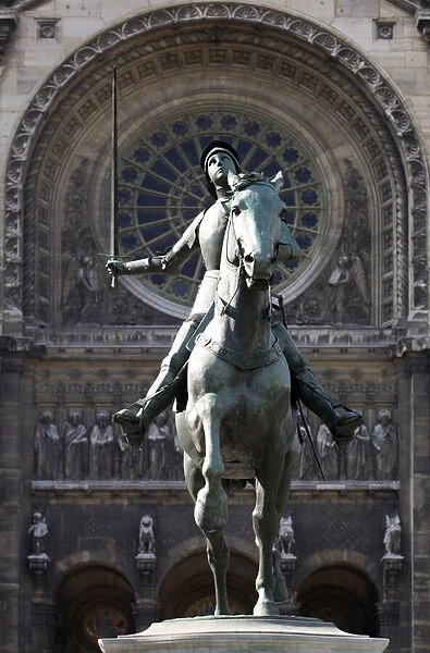 Statue of Joan of Arc (1412-1431), Bronze sculpture by Paul Dubois (1829-1905). Photography, KIM Youngtae, Paris