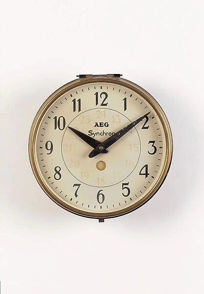 Synchron wall clock, for AEG, 1908 (painted metal & brass)