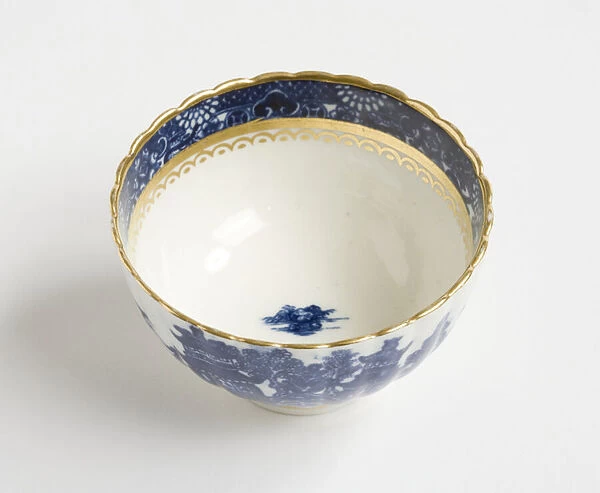 Tea bowl, 1775-99 (porcelain)