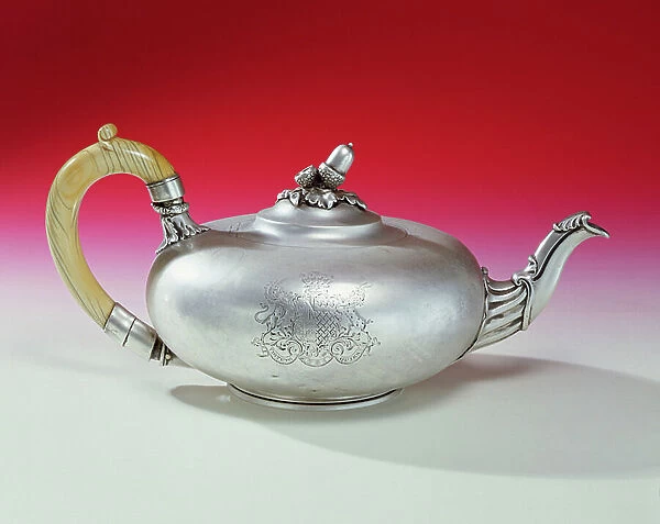 Teapot of pressed cylindrical form by Paul Storr, 1831