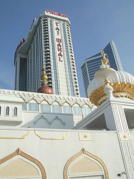 Trump Taj Mahal Casino Hotel, Atlantic City, New Jersey, USA, 2010 (photo)