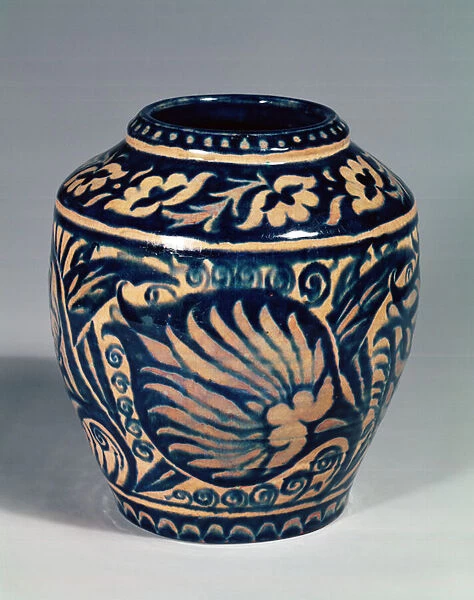 Vase from the Bushey Heath Pottery, 1923 (ceramic)