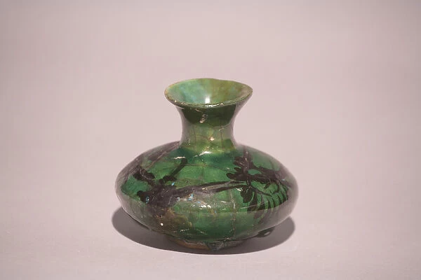 Vase (ceramic)