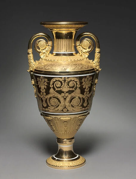 Vase, made by St. Petersburg Imperial Porcelain Factory, c. 1820-30 (gilt porcelain)
