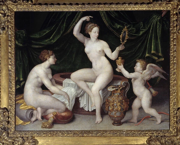 Venus has his toilet Painting of the School of Fontainebleau. 16th century. Dim