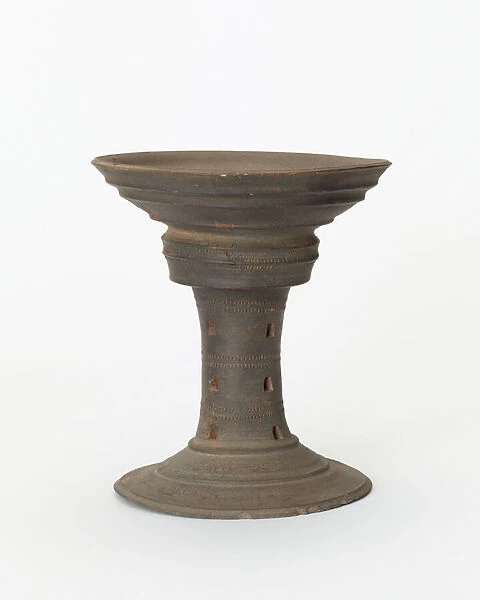 Vessel Stand, late 4th-early 5th century (unglazed stoneware)