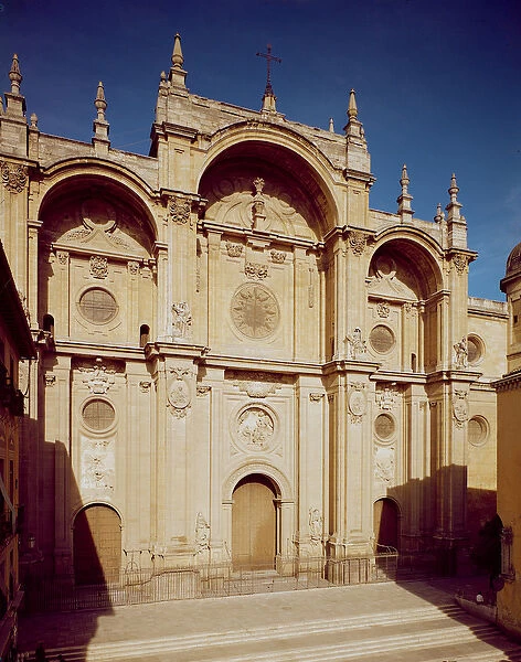 View of the facade, completed in 1667 (photo)