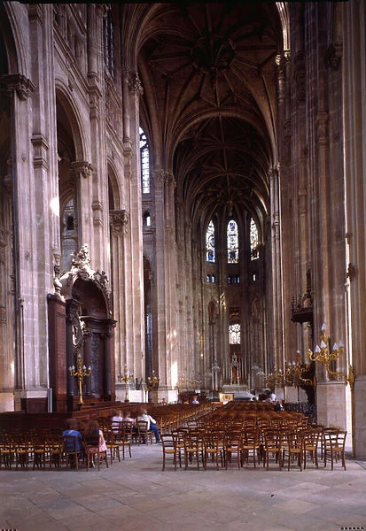 View of the nave, 1578-1637 (photo)