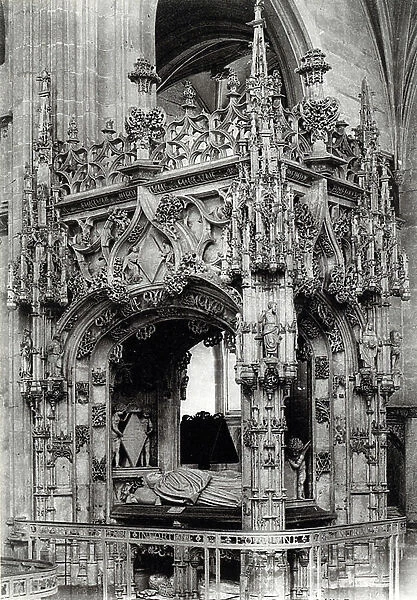 View of the tomb of Margarita of Austria (b / w photo)
