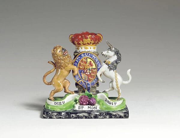 A Walton Armorial Spill Vase as the British Royal Coat of Arms, c. 1825 (pearlware)