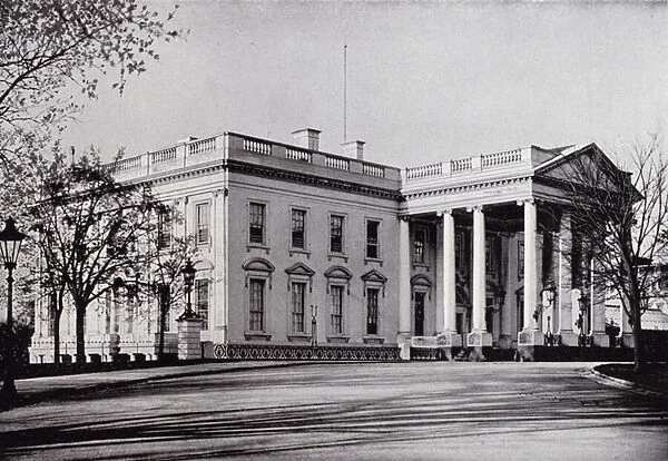 Washington, DC: The White House, North Front (b  /  w photo)
