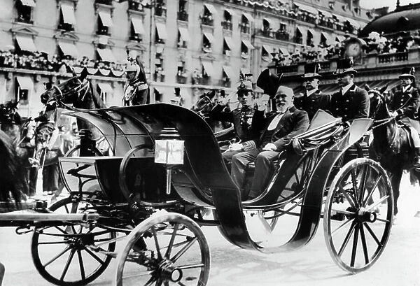 Welcoming of Alphonse XIII (1886-1941) king of Spain in 1886-1931 in Paris in 1905