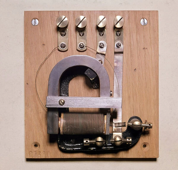 Wireless telegraphy relay, Marconi - Museum of Techniques, v. 1895