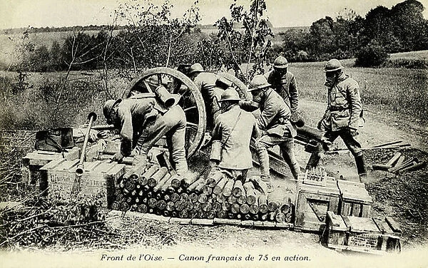 World War 1: French field gun at the Front in the Oise