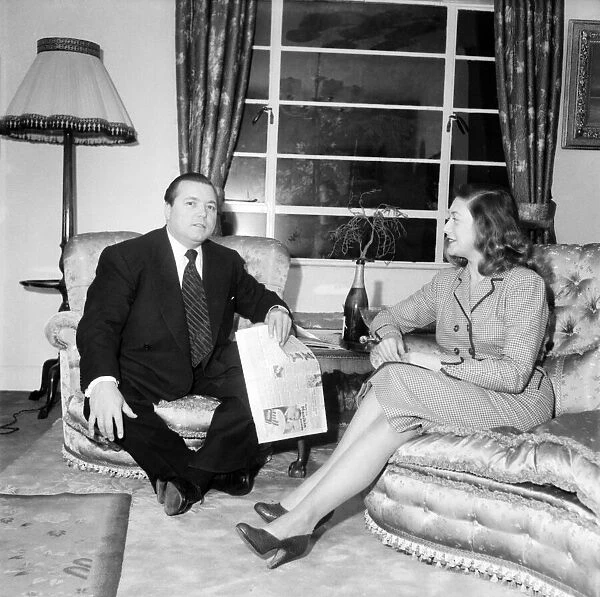 George Dawson at home with his wife Olga. November 1952 C5748-002