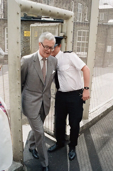 Home Secretary Douglas Hurd visits Brixton Prison. 1st July 1988