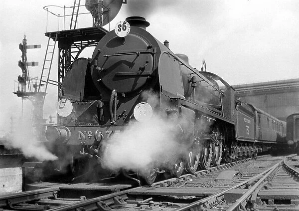 Southern company steam engine at Waterloo Station on London, 1932