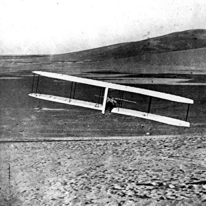 The 1902 Wright glider turning to the right