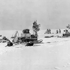 The Amundsen Antarctic Expedition camping on the Level Barri