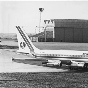 Boeing 707-320C - Britannia