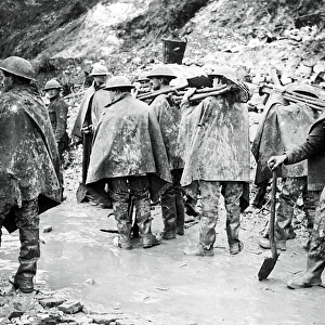 British working party in rain, Western Front, WW1