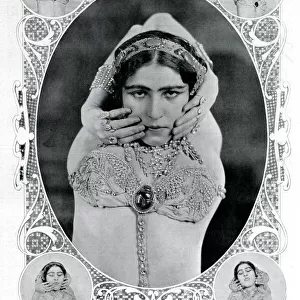 Sahary Djeli, oriental dancer
