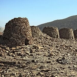 Beehive tombs, Al Ain, Oman C018 / 2505