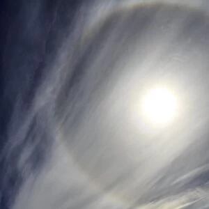 Cirrus clouds and ice halo, Antarctica F008 / 3616