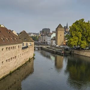 Barrage Vauban, former city fortifications on the Ill River, barrage, Strasbourg, Alsace, France, Europe