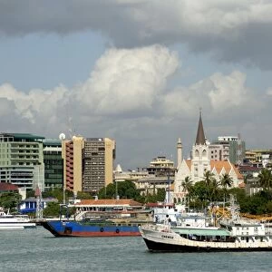 Harbour and city centre skyline, Dar es Salaam, Tanzania, East Africa, Africa