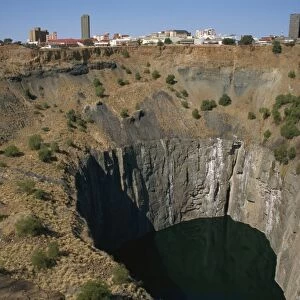 Kimberlite pipe excavated by hand mining for diamonds between 1870 and 1914
