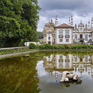 The Casa de Mateus was built in the first half of the 18th century by Antó