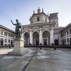 The Constantine statue frames the Basilica of San Lorenzo Maggiore Corso di Porta