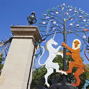 England, London, Hyde Park, Queen Elizabeth Gate aka Queen Mothers Gate depicting