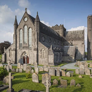 Ireland, County Kilkenny, Kilkenny City, St. Canices Cathedral, exterior
