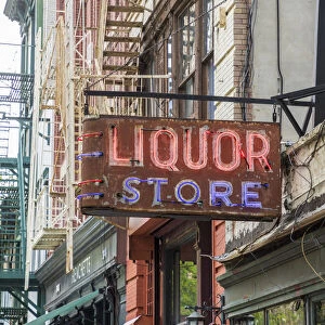 Liquor store, Tribeca, Manhattan, New York City, USA