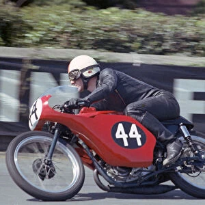 Alan Blundell (BSA) 1965 Ultra Lightweight TT