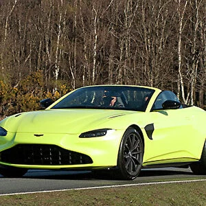 Aston Martin Vantage Roadster 2022 Yellow fluorescent