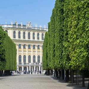 Europe, Austria, Vienna, Schonbrunn Palace, garden