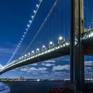 USA, New York. The Verrazzano-Narrows Bridge