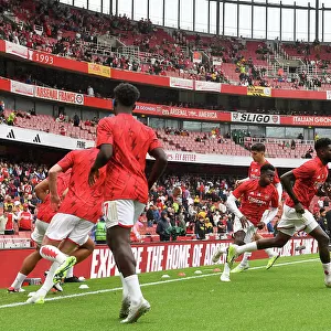 Arsenal FC: Eddie Nketiah and Thomas Partey Warm Up Ahead of Arsenal v Nottingham Forest (2023-24)
