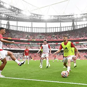 Arsenal FC: Saliba and Jorginho Warm Up Ahead of Arsenal v Nottingham Forest (2023-24)