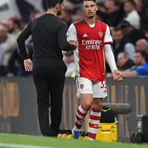Arsenal Manager Mikel Arteta Consults Gabriel Martinelli Amidst Intense Tottenham Clash (2021-22)